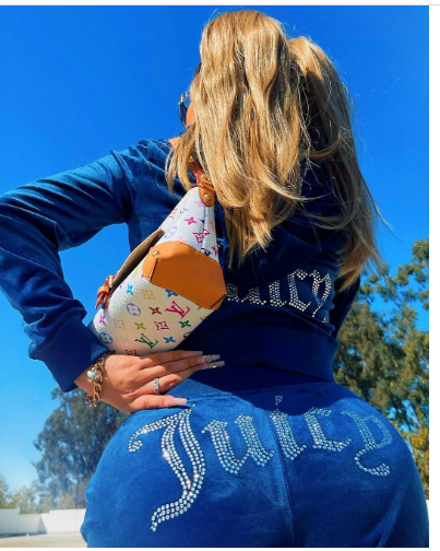 Chic and Stylish | Juicy Sweatshirt and Pants with Diamonds