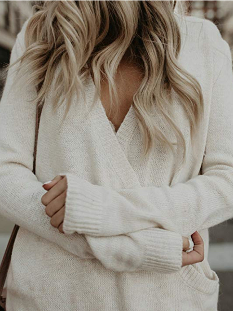 Women's draped V-neck pullover with a relaxed fit Chic and Style