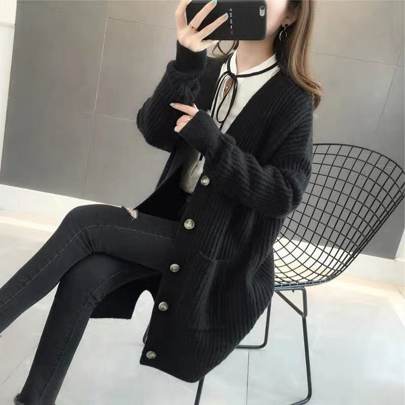 Dames Gros Tricot Cardigan avec décolleté en V profond et élégants détails de boutons Chic und Stil