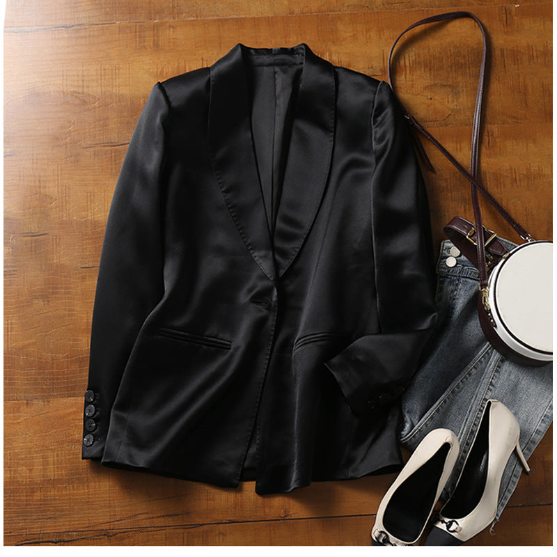 Blazer sur mesure en satin pour femmes Chic und Stil