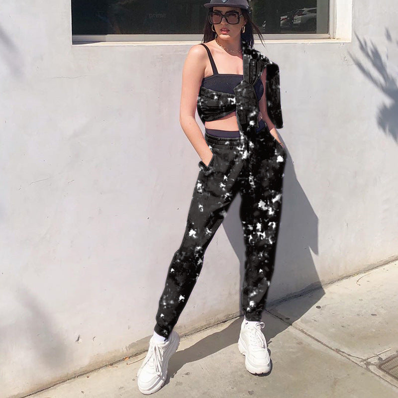 Chic and Style women's leisure pants with a modern batik pattern