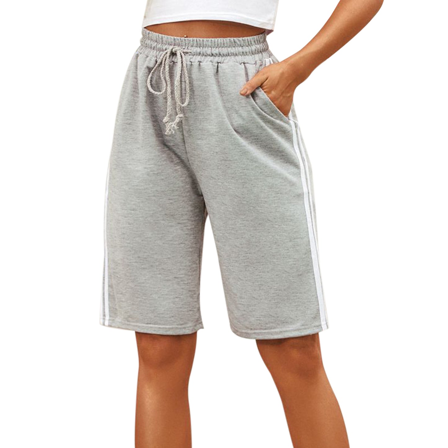 Shorts de sport pour femmes avec poches latérales pratiques et taille élastique Chic und Stil