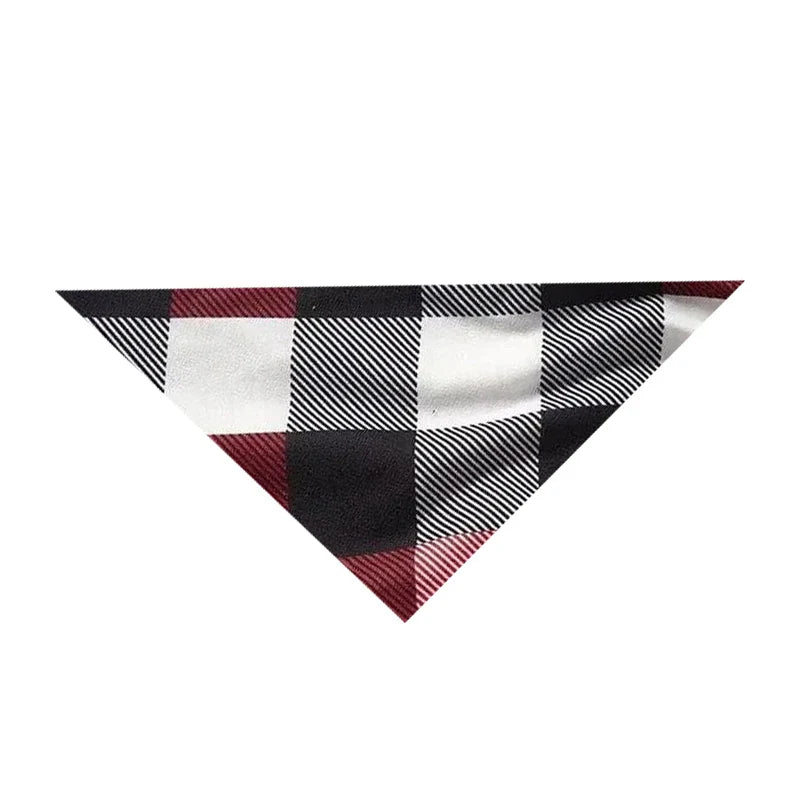 Chic und Stil | Red and gray checkered Christmas pajamas with happy chickens and "Merry Christmas" text print