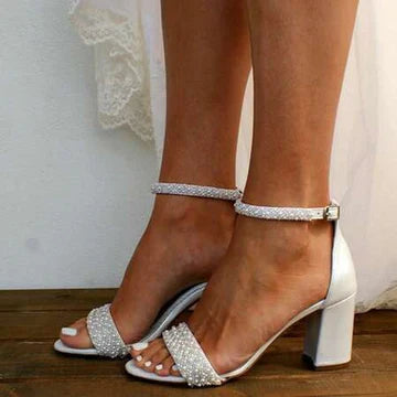 Chic und Stil | Elegant Wedding Sandals