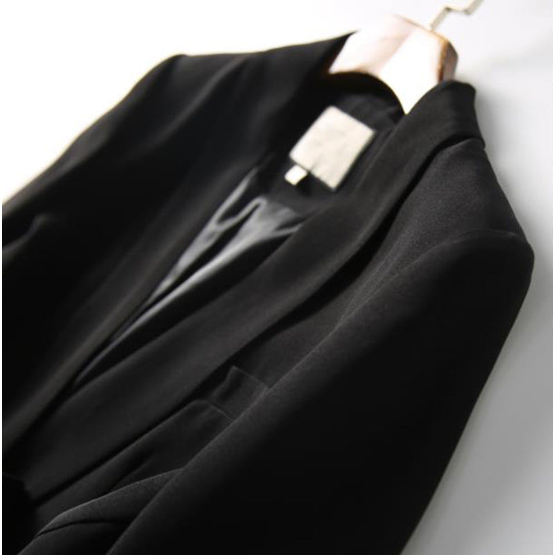 Blazer ajusté pour femmes avec ceinture Chic und Stil 1750847214