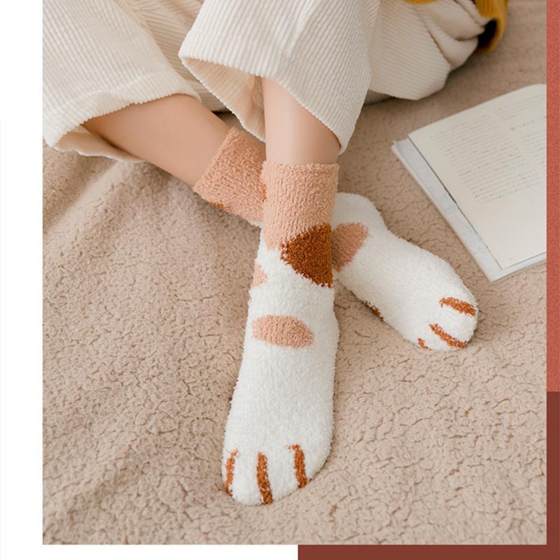 Chic and Style | Thick and warm floor socks with soft cat claws