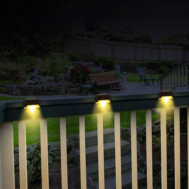 Chic and Style | Waterproof Solar Stair Lights for Outdoor Use (4 Pieces)