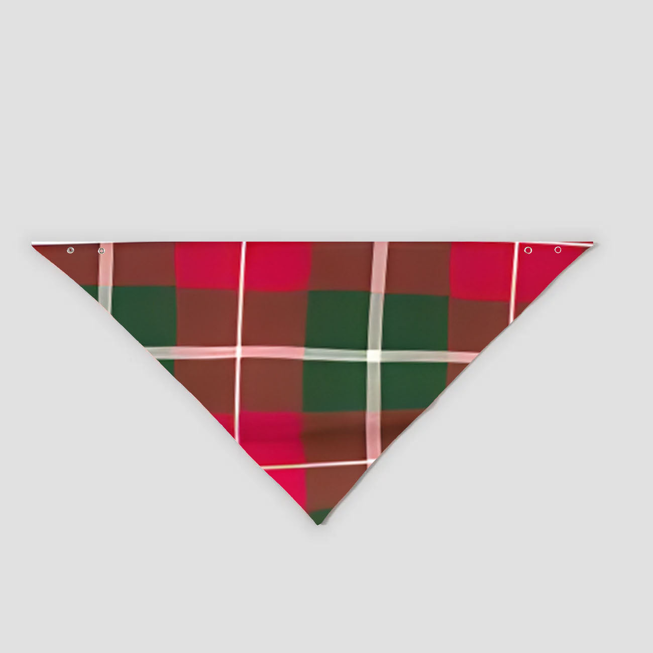 Chic und Stil | Star Shaped Christmas Tree with "Merry Christmas" in artistic writing White long sleeve shirt with red and green checkered pants Matching pajamas for the whole family