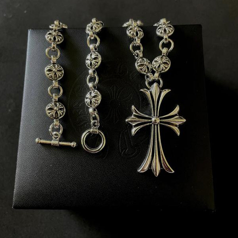 Chic and Style | Gothic Cross Pendant Necklace