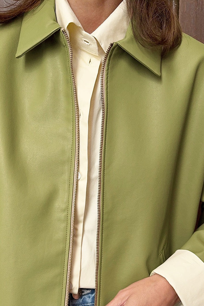 Chic und Stil | Tailored green leather pilot jacket