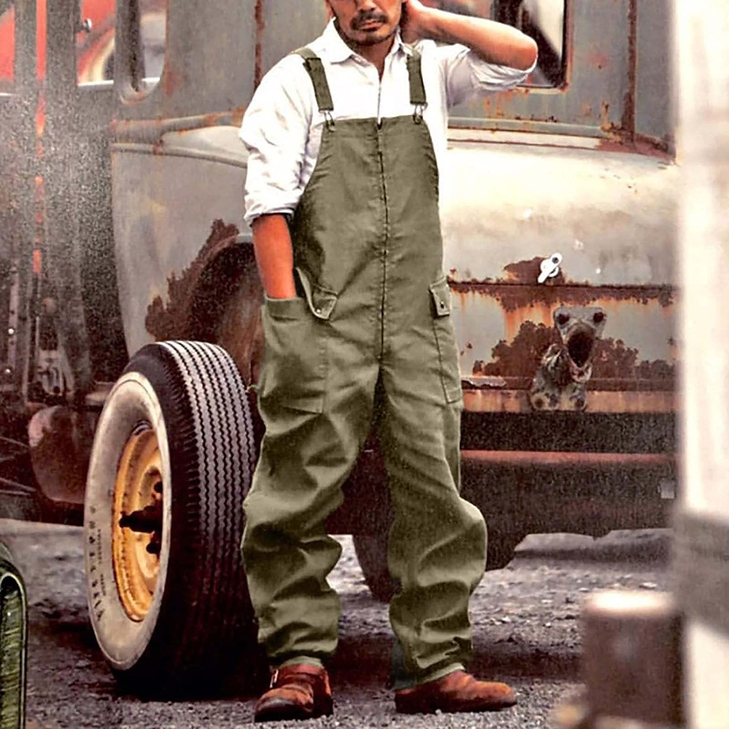 Chic und Stil | Loose-Fitting Practical Dungarees with Side Pockets