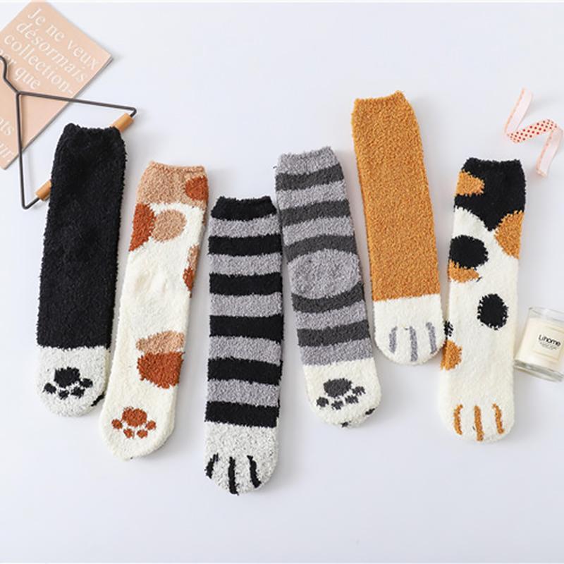 Chic and Style | Thick and warm floor socks with soft cat claws