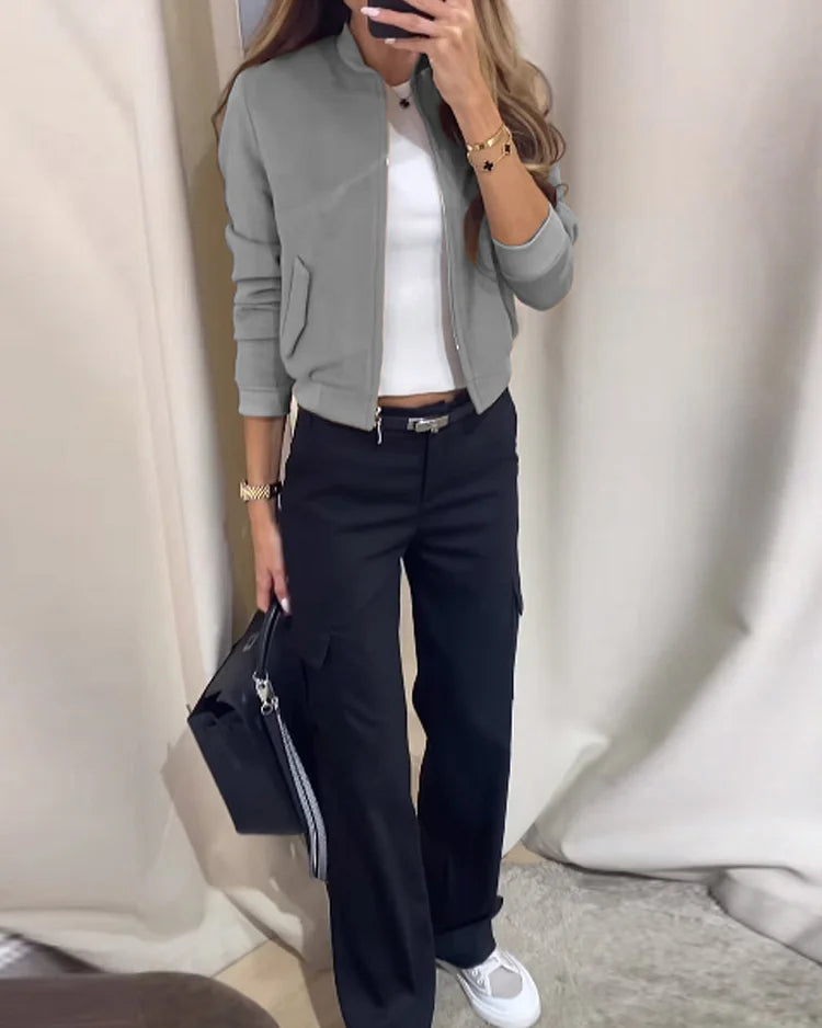 Chic und Stil | Two-Piece Set with Simple Lace