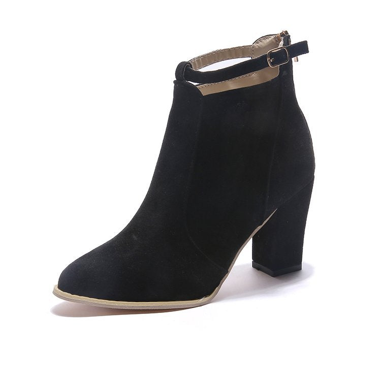 Bottes à lacets élégantes pour femmes avec sangle tendance et semelle de confort Chic und Stil