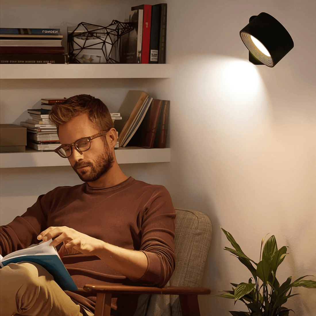 Chic and Stil | 360° rechargeable wireless wall lamp