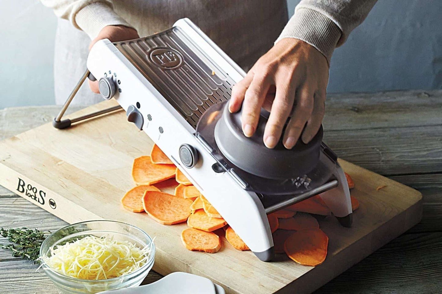 Chic und Stil | Mandolin Vegetable Slicer – Professional Grater with Adjustable 304 Stainless Steel Blades