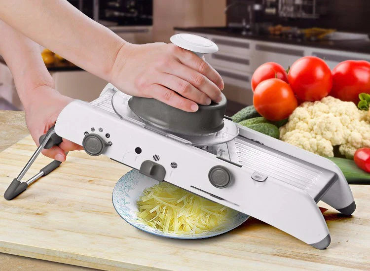 Chic und Stil | Mandolin Vegetable Slicer – Professional Grater with Adjustable 304 Stainless Steel Blades