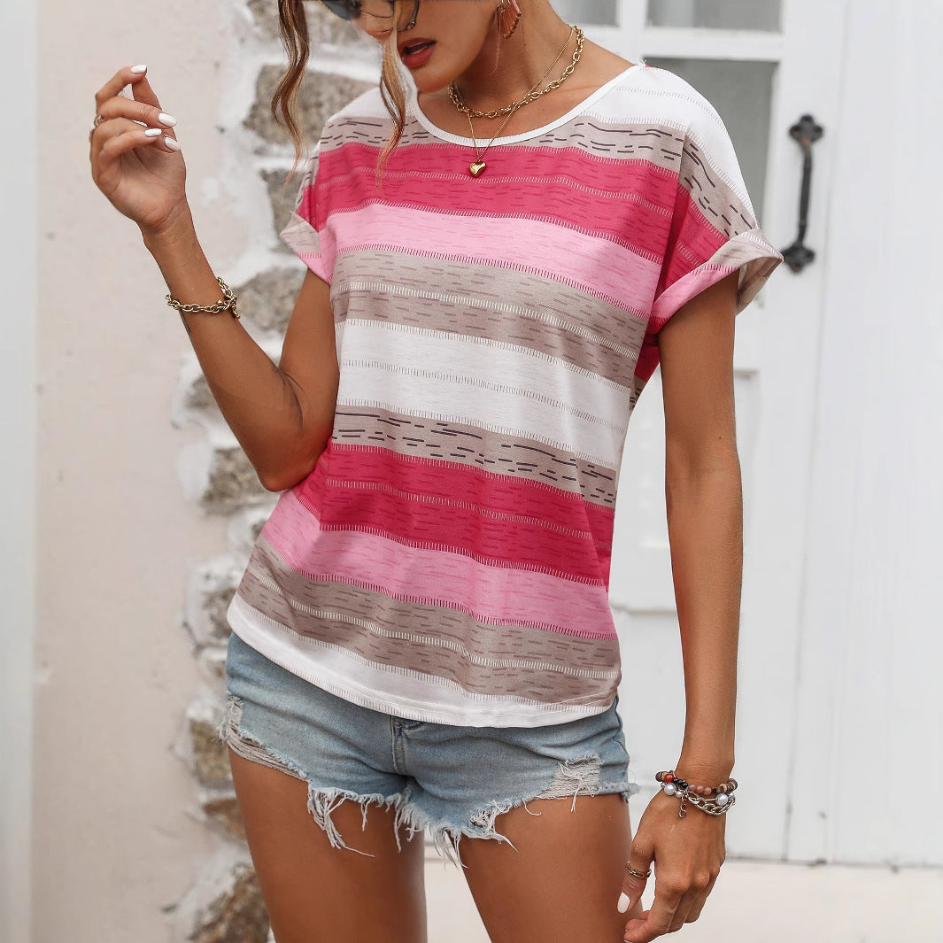 T-shirt court rayé pour femmes avec coupe décontractée Chic und Stil