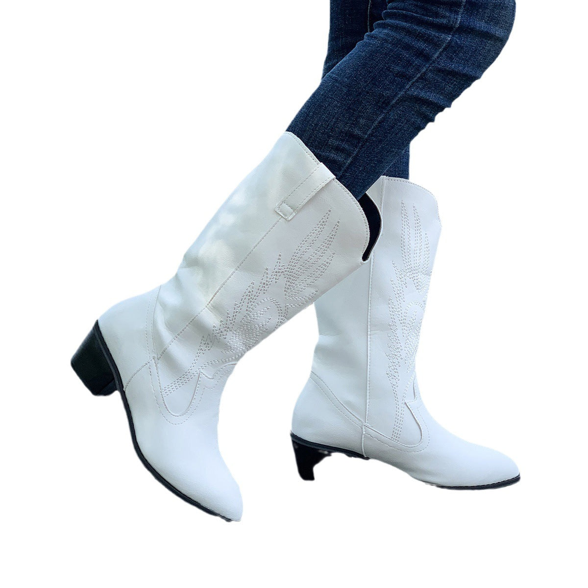Bottes de cowboy pour femmes avec talons hauts et broderies artistiques Chic und Stil