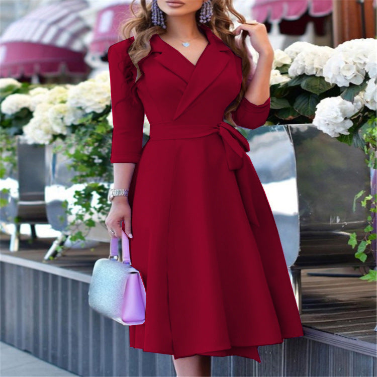 Women's Floral Wrap Dress with Fitted Silhouette Chic und Stil