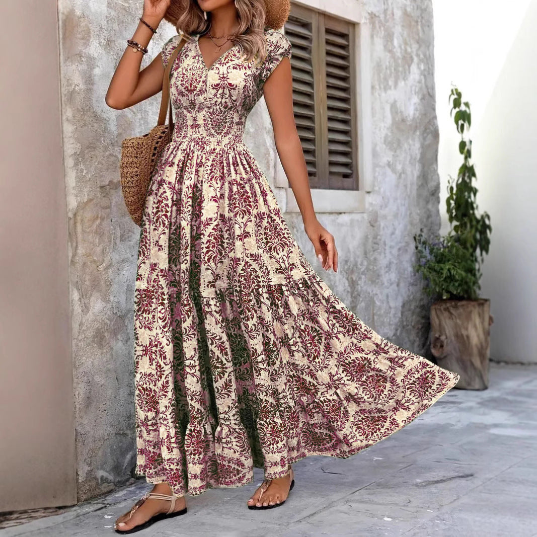 Robe maxi à fleurs pour femmes avec décolleté en V et ourlet à volants Chic und Stil