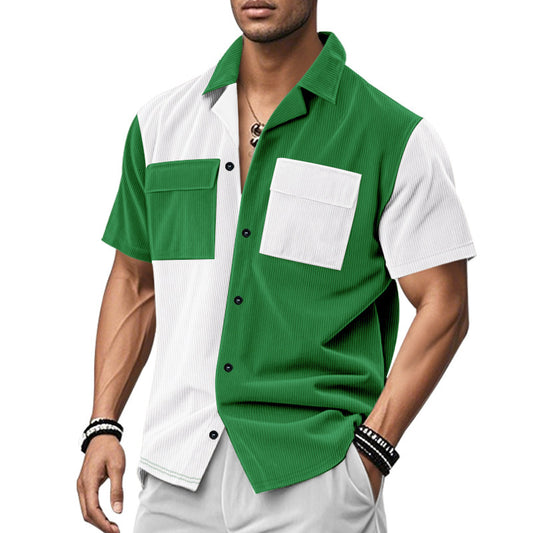 Chemise à manches courtes pour hommes avec un design de bloc de couleurs créatif et des poches pratiques Chic und Stil