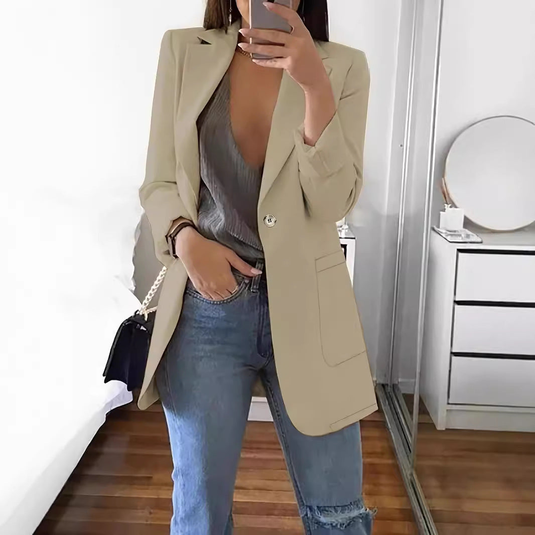 Veste élégante pour femme avec un décolleté en V profond et des poches pratiques Chic und Stil