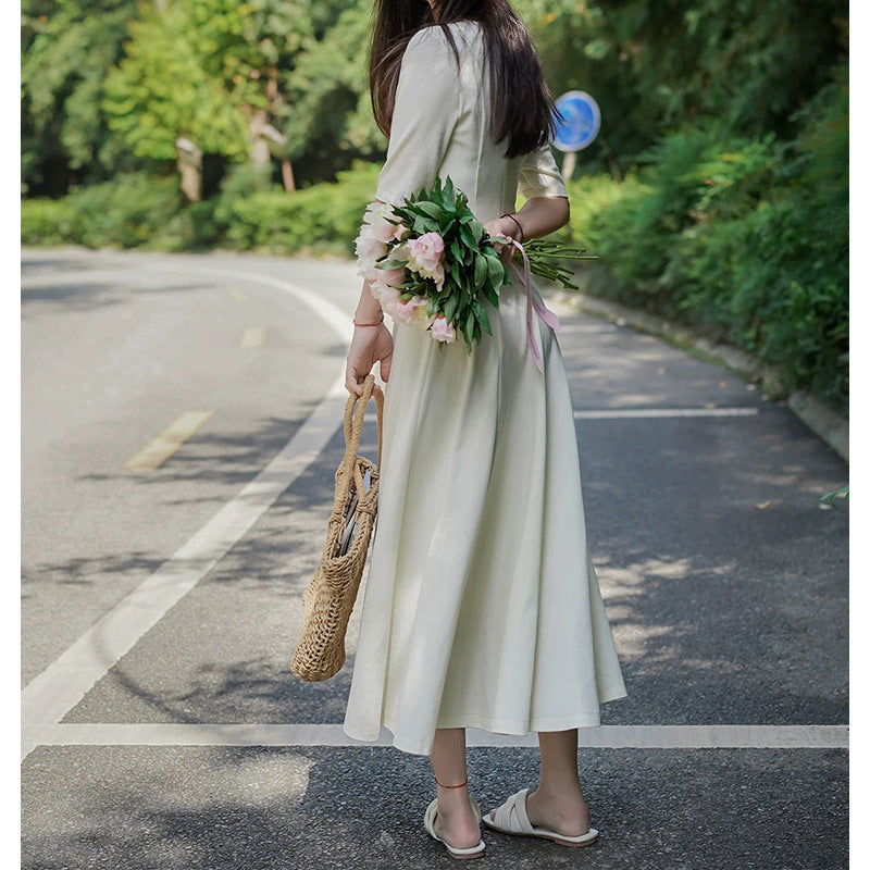 Robe midi élégante pour femmes en tissu doux et fluide Chic und Stil