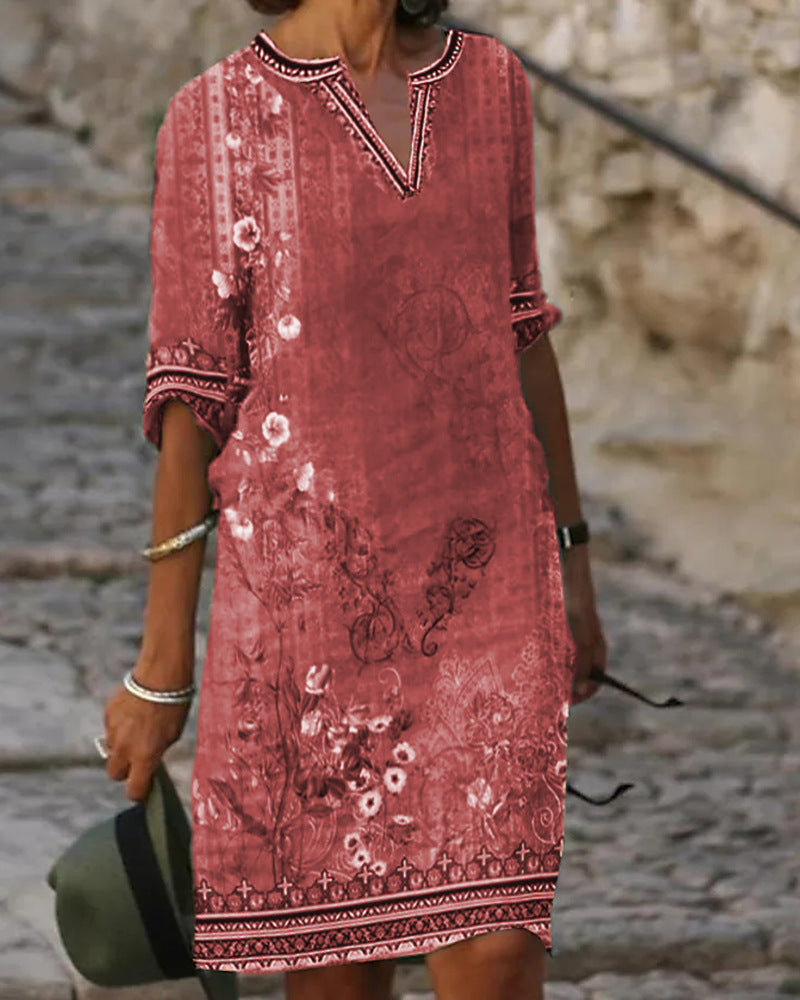 Robe d'été aérienne pour femmes avec design floral Chic und Stil