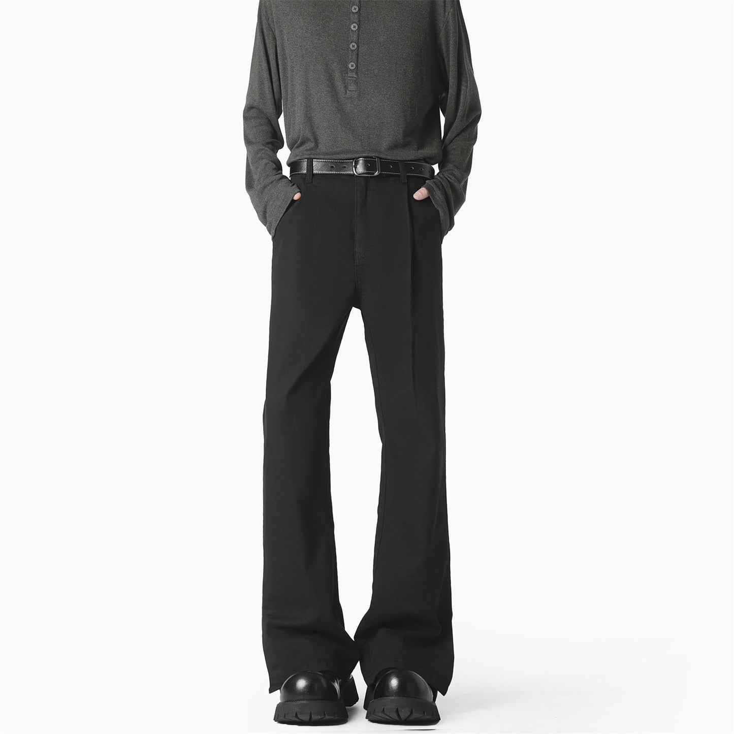 Elegant casual pants for women, wide, with fine pleats and high-quality materials Chic und Stil