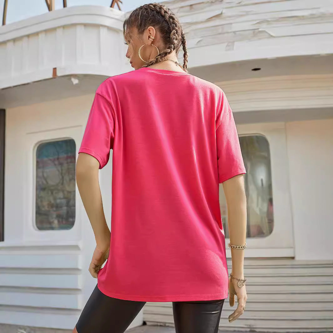 T-shirt oversize pour femmes avec un design graphique accrocheur et une coupe décontractée Chic und Stil