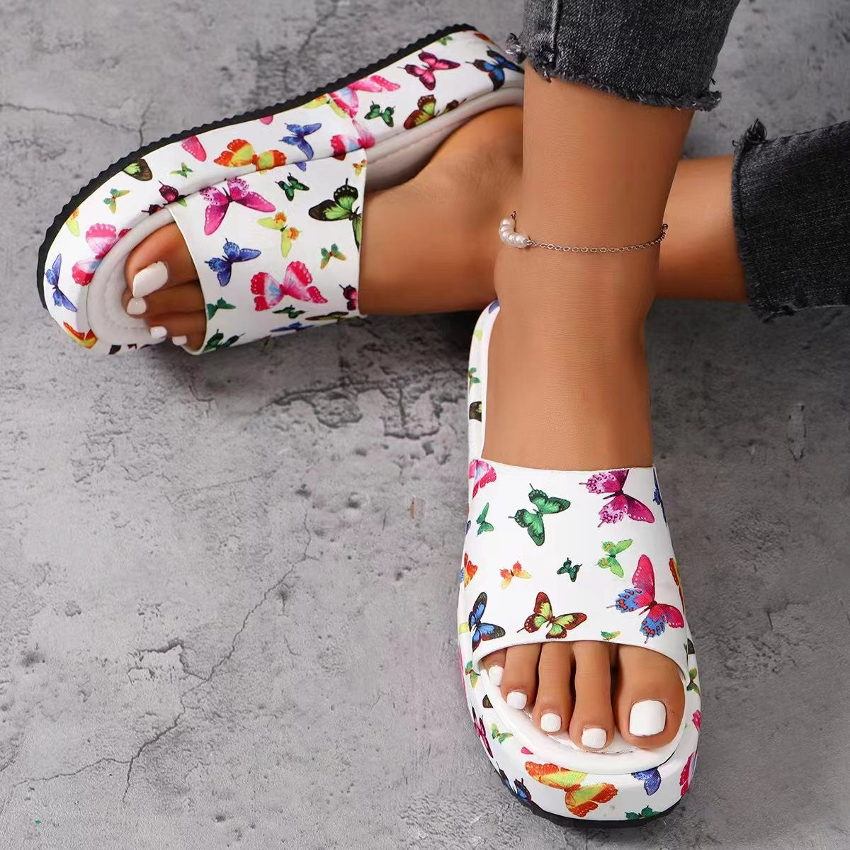 Sandales à brides pour femmes confortables avec un design de papillon à la mode Chic und Stil