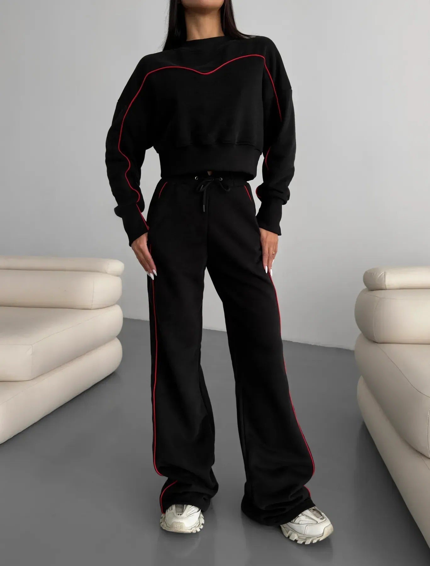 Dames Ensemble de sweat et de jogging sportif avec couture à la mode Chic und Stil