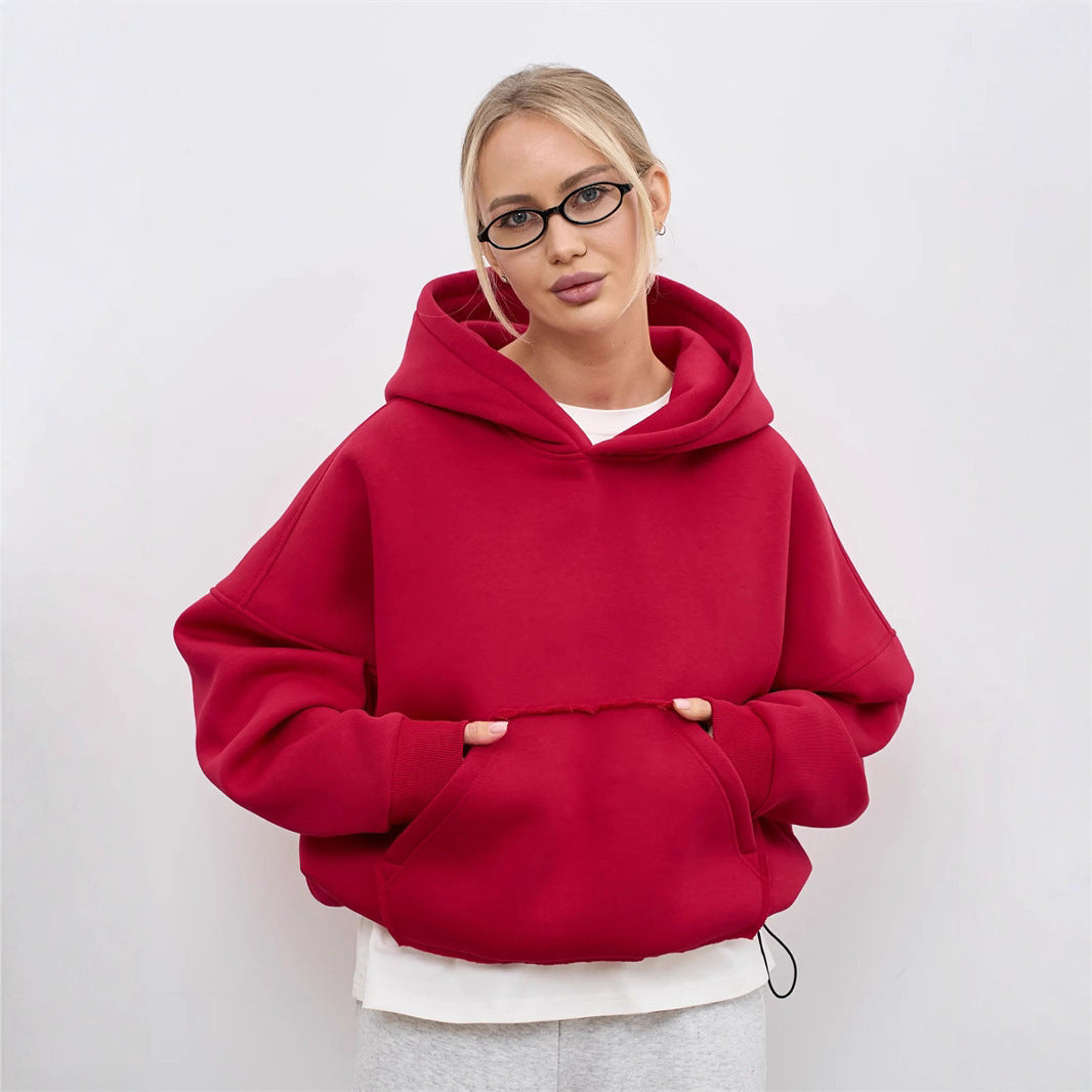 Pull à capuche oversized pour femmes avec une coupe décontractée et une poche kangourou pratique Chic und Stil