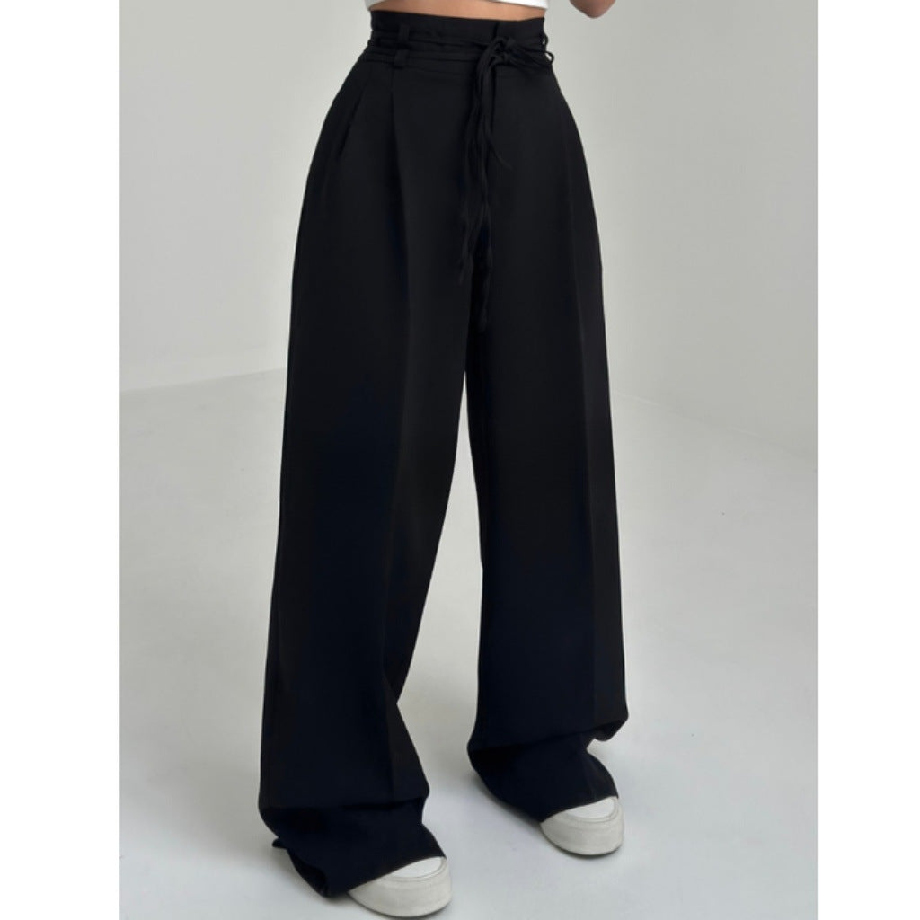 Pantalon chino ample pour femmes avec taille haute et cordon de serrage ajustable Chic und Stil