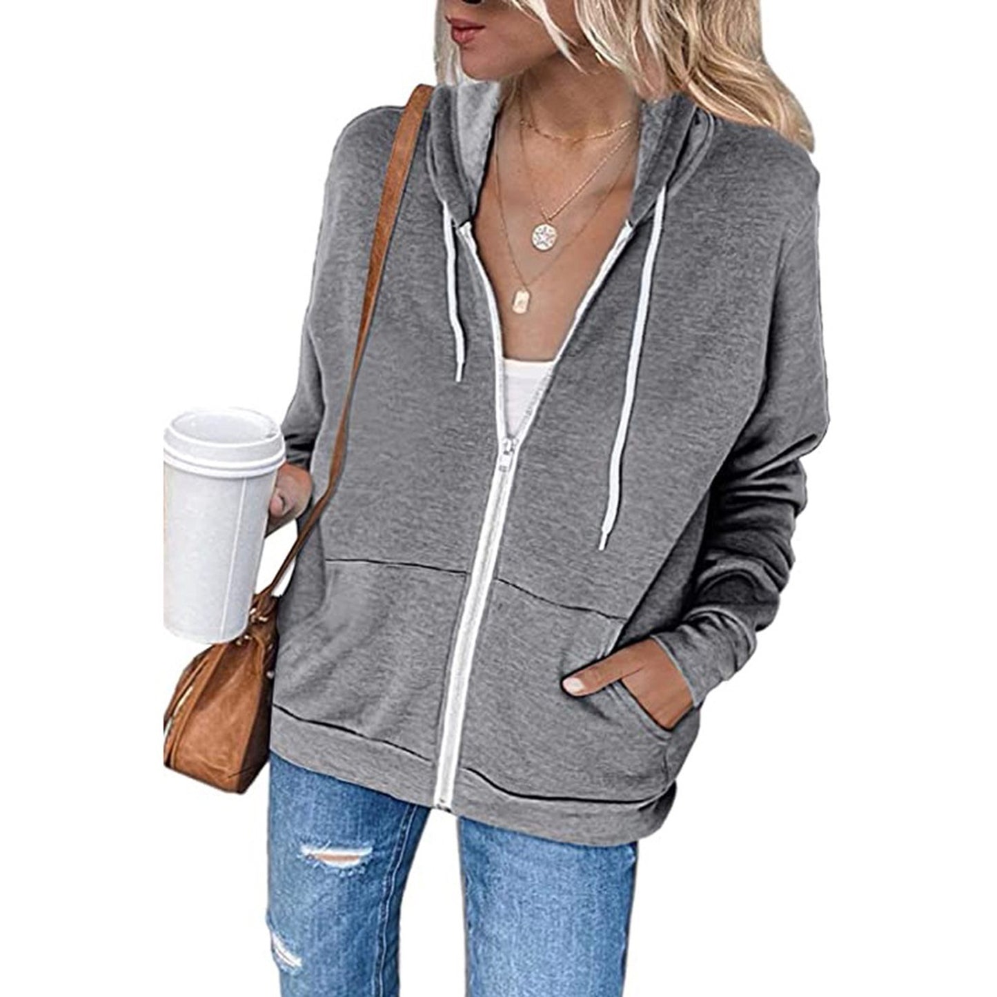Women's hooded jacket in soft fleece with practical pockets Chic and Style