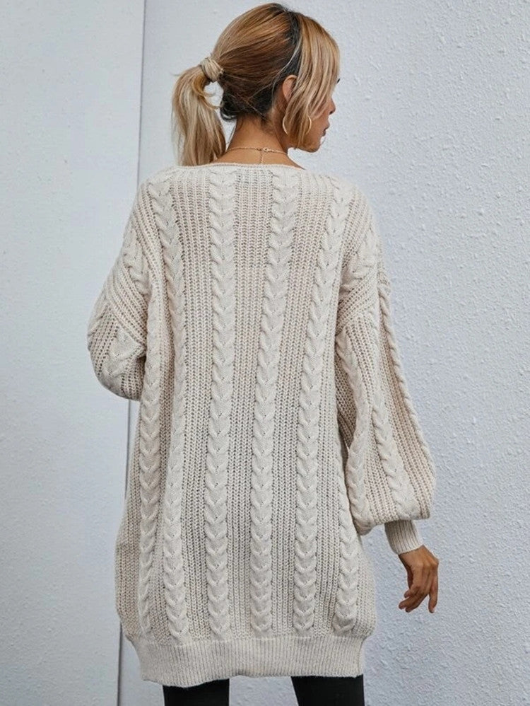 Cardigan en tricot épais pour femmes avec une coupe oversize décontractée et un motif en torsade raffiné Chic und Stil