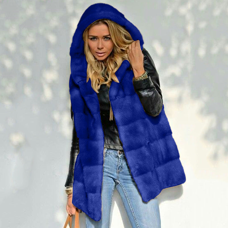 Gilet pour dames en polaire avec capuche Chic und Stil