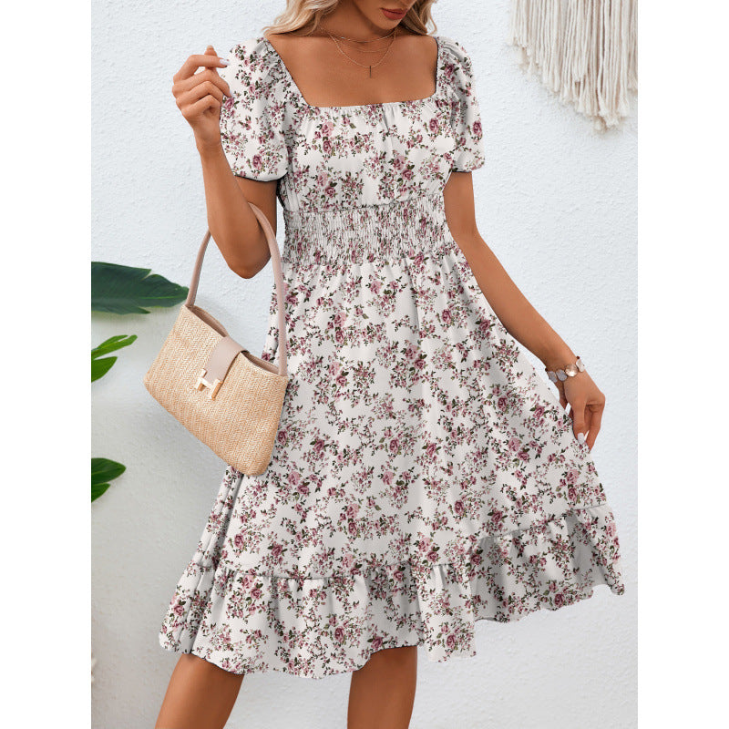 Robe femme à encolure carrée smockée en A avec ourlet à volants Chic und Stil