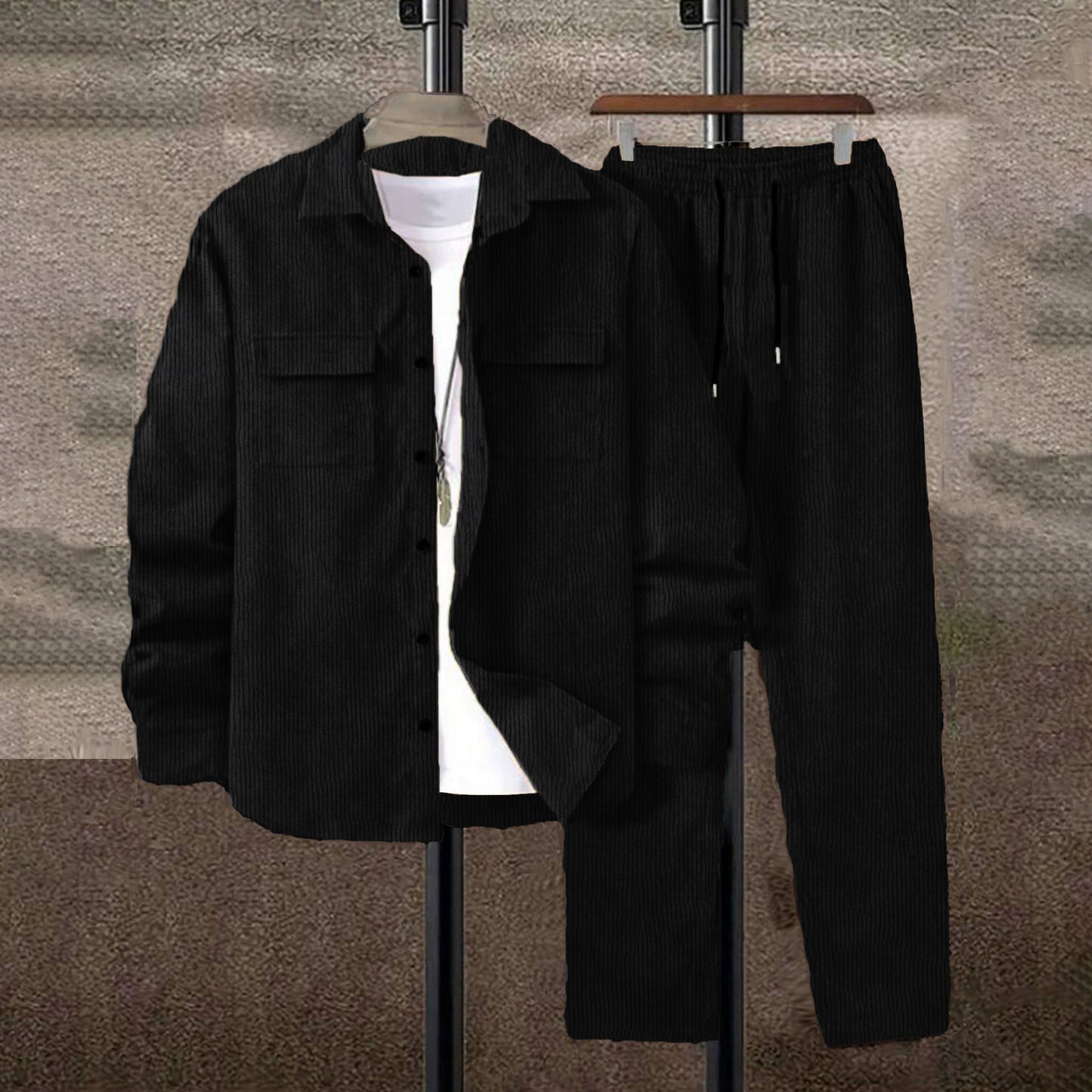 Costume de loisirs pour hommes avec design rayé et poches pratiques Chic und Stil