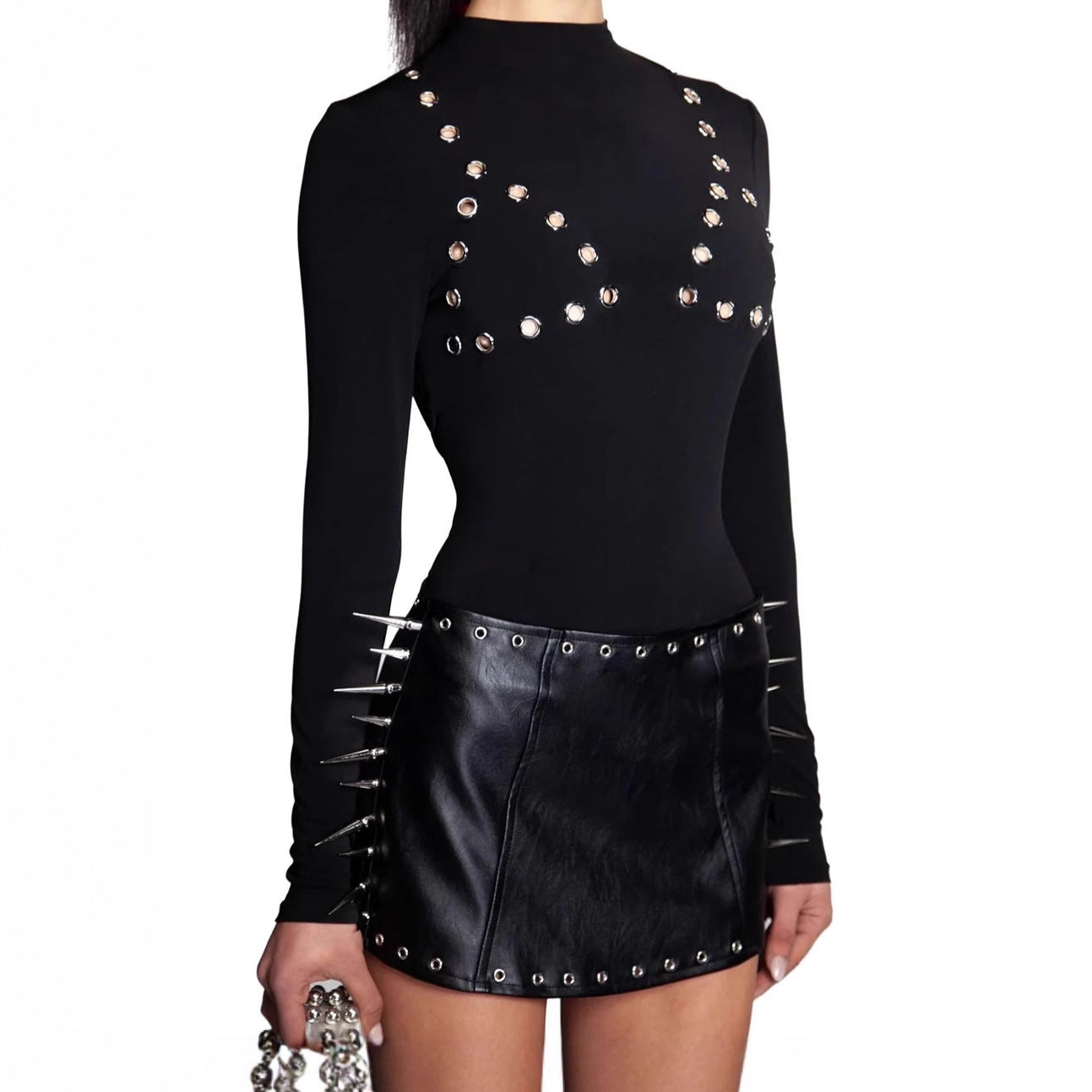 Body pour femmes avec des clous décoratifs et manches longues Chic und Stil