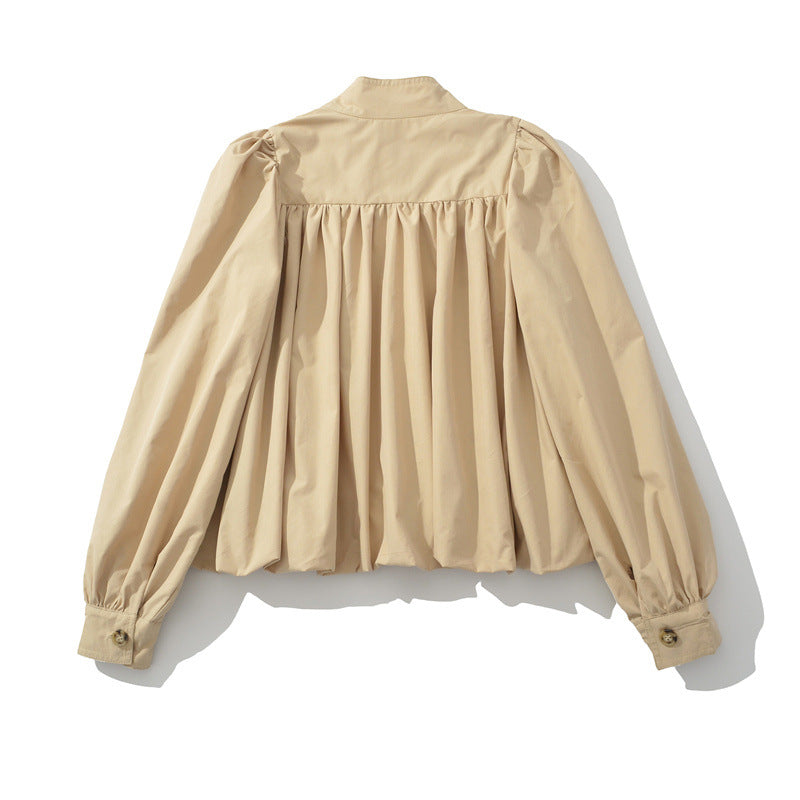 Blouse féminine à la mode avec des fronces élégantes et un col profond Chic und Stil