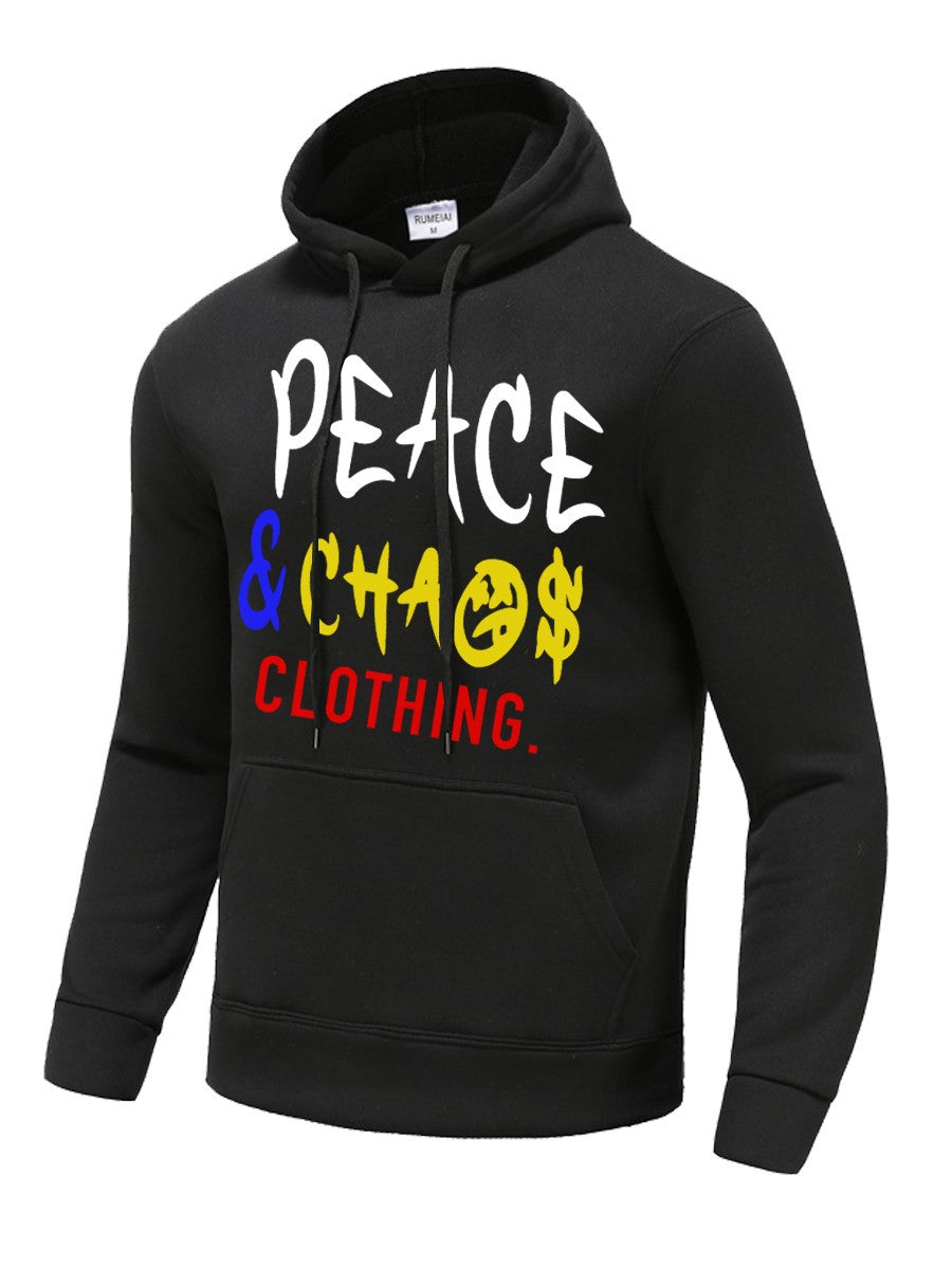 Pull à capuche pour hommes avec une inscription accrocheuse et des poches pratiques Chic und Stil