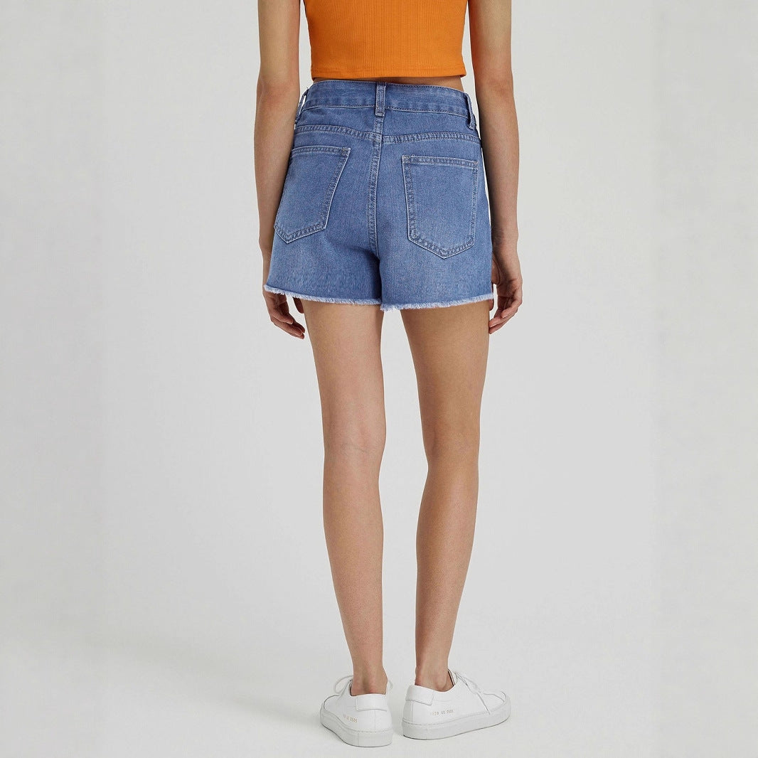 Shorts en denim détruit pour femmes avec ourlet effiloché Chic und Stil