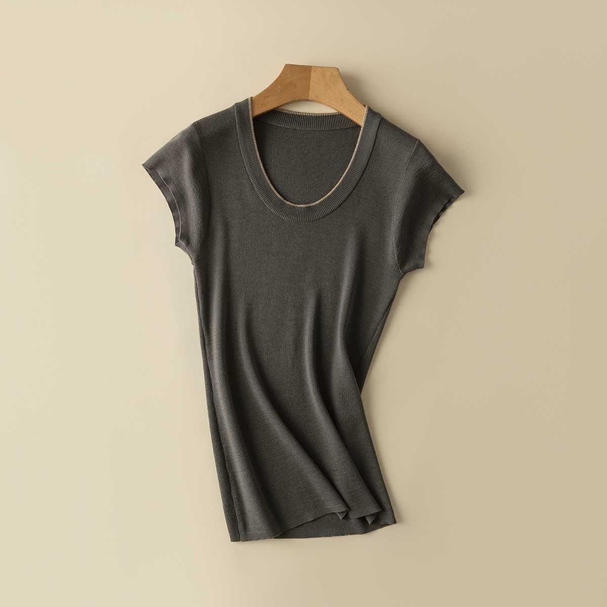 T-shirt à manches courtes en tricot doux pour femmes Chic und Stil
