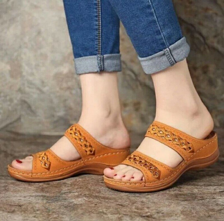 Sandales confortables à lanières pour dames avec semelle ergonomique et design élégant Chic und Stil