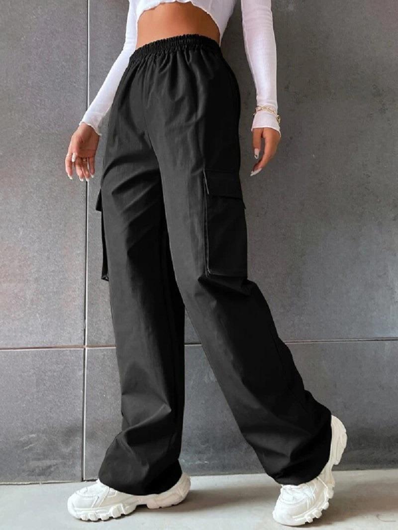 Pantalon cargo pour femmes avec taille élastique et poches latérales pratiques Chic und Stil