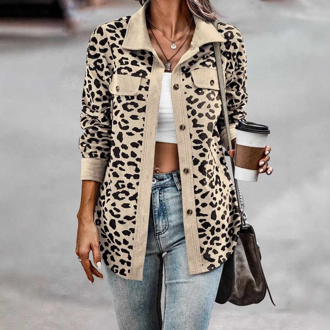 Veste de loisirs pour femmes avec un motif léopard texturé et des poches pratiques Chic und Stil