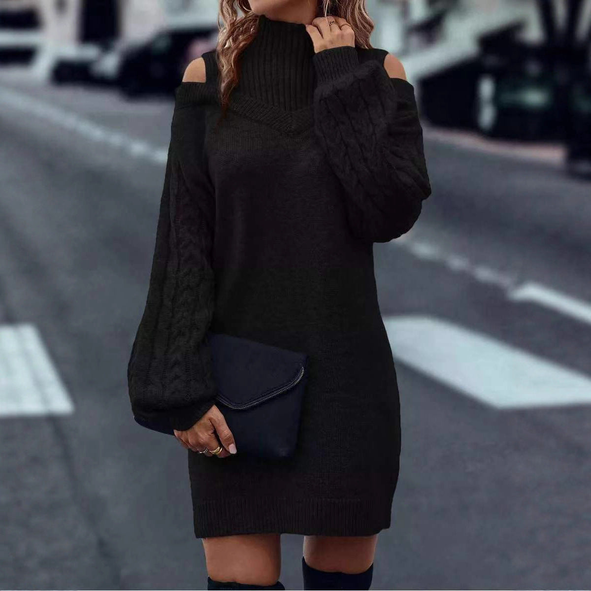 Robe en tricot pour femmes avec épaules découvertes et col montant structuré Chic und Stil
