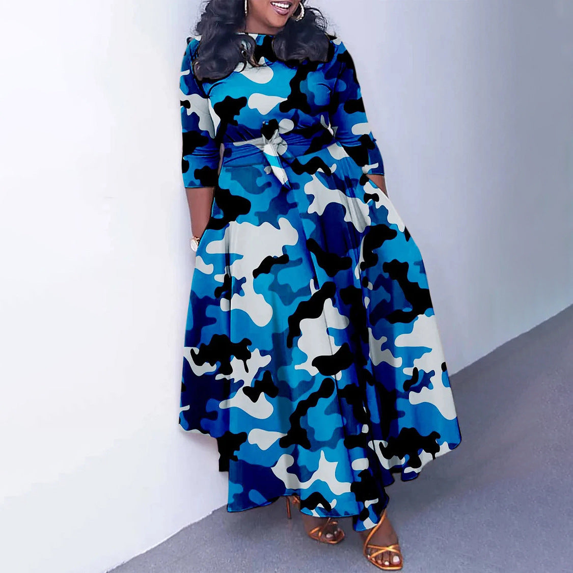 Robe maxi pour femmes avec ceinture à la taille et manches longues Chic und Stil